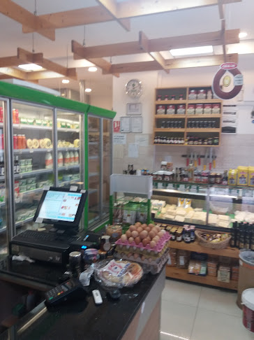 Opinii despre Bio-Naturel în İzmir - Gastronomi ve konaklama