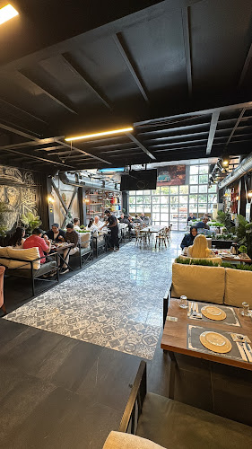 Comentarii opinii despre Dea Cafe Balat