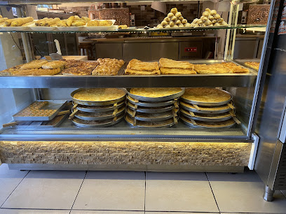 Selanik Göçmen Börekçisi