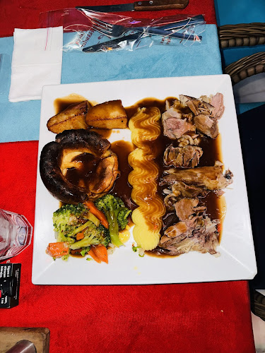 Diana & Sisters steak house fun & pub Beach Bar