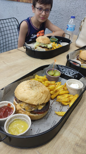 Comentarii opinii despre Sandaviç Kralı Adana