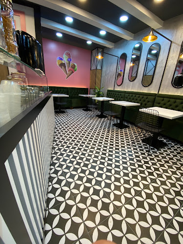 Ömer Roma Dondurma - Gastronomi ve konaklama