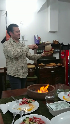 Opinii despre Zeytin Cafe Ev Yemekleri Restaurant în Ürgüp - Gastronomi ve konaklama