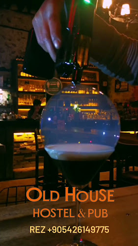 Comentarii opinii despre Old House Pub & Butik Hotels & Muratpaşa Pub & Cocktail Bar