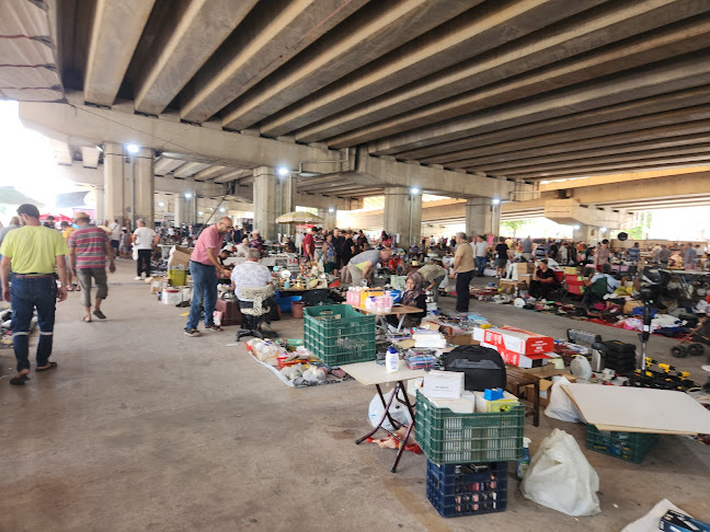 Bornova 2. El ve Antika Pazarı