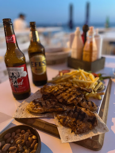 Çandarlı, Sahil Plajı Cd. No:21, 35980 Dikili/İzmir, Türkiye