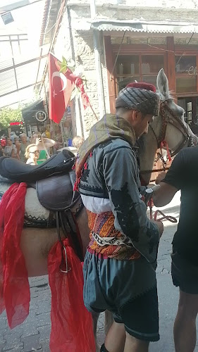 Meşhur Muğla Köftecisi Zafer'in Yeri - Muğla Merkez