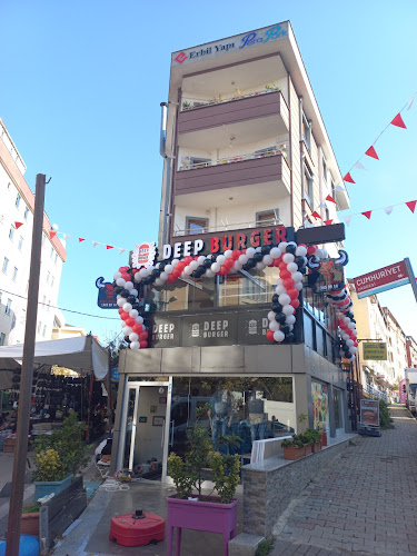Opinii despre DEEP BURGER în İstanbul - Gastronomi ve konaklama