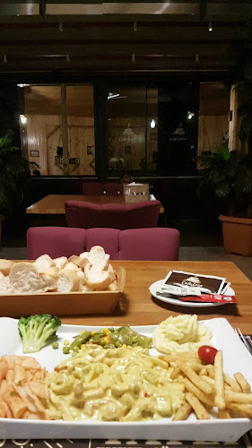Opinii despre Loca Cafe Kars în Kars Merkez - Gastronomi ve konaklama