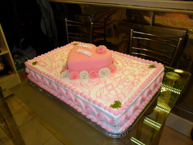 Comentarii opinii despre Eskişehir Pastane - Eskişehir Esengül Pasta Fırın