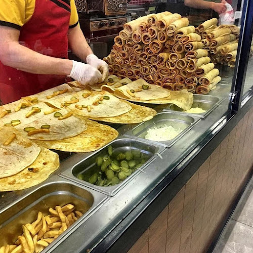 Opinii despre Hot Döner Fethiye în Fethiye - Gastronomi ve konaklama