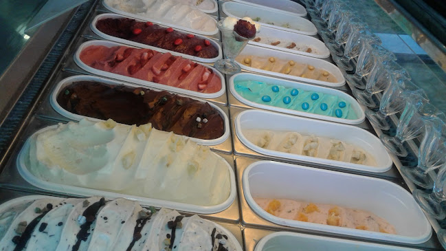 Akdo Dondurma Esentepe Şube - Gastronomi ve konaklama