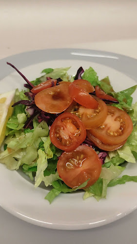 Opinii despre Rumeli Köftecisi_ Balık Ekmek (ZAHMETSİZ ) în Konak - Gastronomi ve konaklama