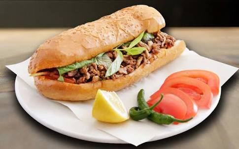 Opinii despre Dürüm Arası în Süleymanpaşa - Gastronomi ve konaklama