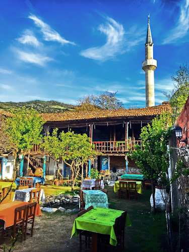 Birgi Karaca Hanım Konağı - Gastronomi ve konaklama