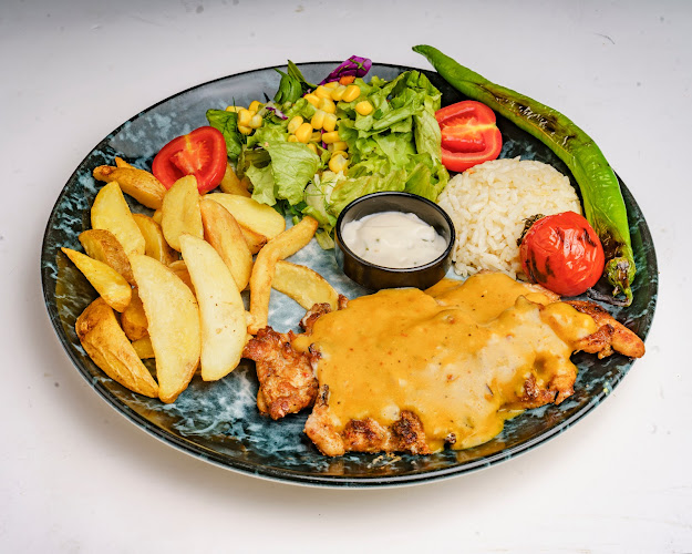 Opinii despre Safran Cafe Restaurant în Rize Merkez - Gastronomi ve konaklama