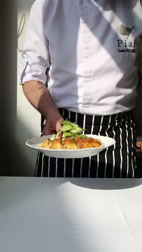 Opinii despre Piaf Cafe & Restaurant în Çankaya - Gastronomi ve konaklama