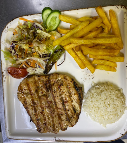 Opinii despre Kehribar kebab pizza restaurant în Fatih - Gastronomi ve konaklama