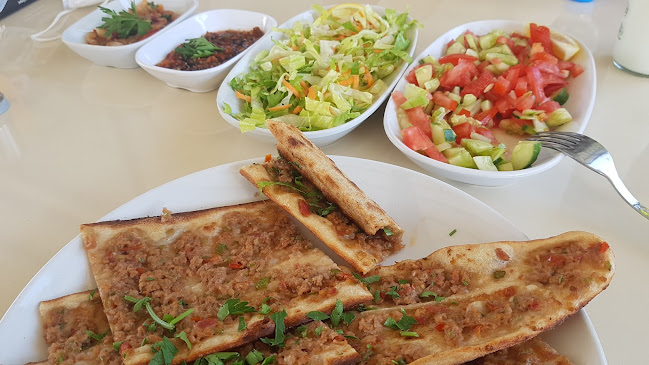 Opinii despre İKİZLER ETLİEKMEK ve IZGARA în Meram - Gastronomi ve konaklama