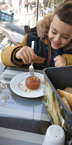 Beyaga Köfte Salonu - Gastronomi ve konaklama