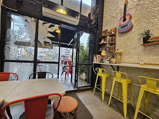 Burritos De Kadas - Konak