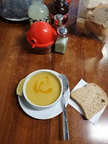 Hayri Çorba Tatlı Salonu - Gastronomi ve konaklama