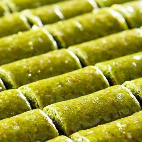 Tatlı Acı Murat Usta - Gastronomi ve konaklama