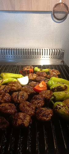 Opinii despre Köfte Coss în Edremit - Gastronomi ve konaklama