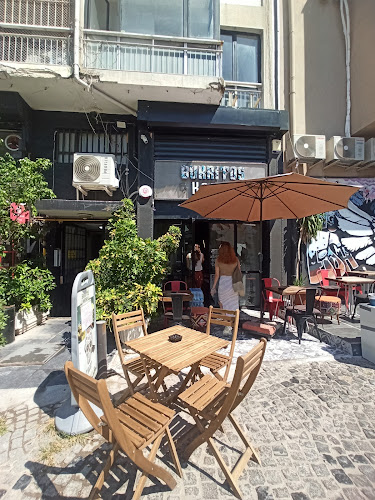 Burritos De Kadas - Gastronomi ve konaklama