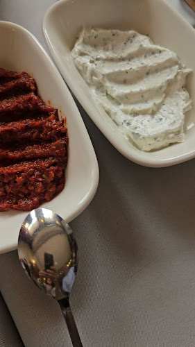 Omar Restaurant & Cafe - Gastronomi ve konaklama