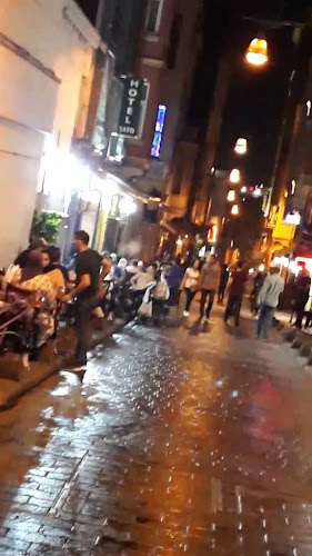 Opinii despre AL DIWAN CAFE & RESTAURANT în Beyoğlu - Gastronomi ve konaklama