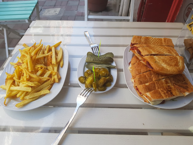 Pişiyoo - Gastronomi ve konaklama