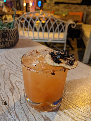 Old House Pub & Butik Hotels & Muratpaşa Pub & Cocktail Bar - Muratpaşa