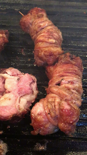 Opinii despre Asmaaltı kokoreç ve Ocakbaşı în İzmir - Gastronomi ve konaklama