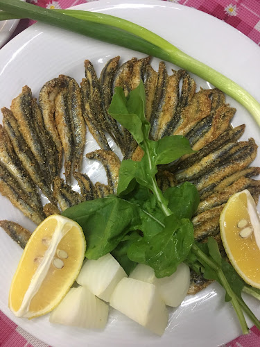 Opinii despre Poyraz Sahil Balık Restaurant în Beykoz - Gastronomi ve konaklama