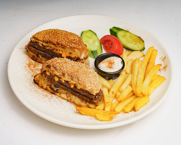 Safran Cafe Restaurant - Gastronomi ve konaklama