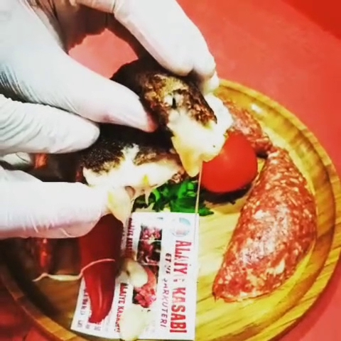 Opinii despre Kırcaoğulları Akhisar Kasap Köfte în Edremit - Gastronomi ve konaklama