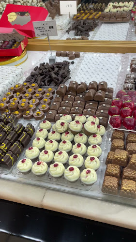 Opinii despre Fame Chocolate în Gaziemir - Gastronomi ve konaklama