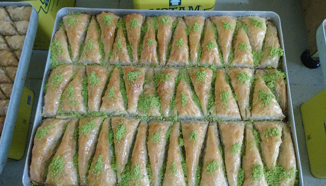 Canyiğit Unlu Mamulleri - Gastronomi ve konaklama