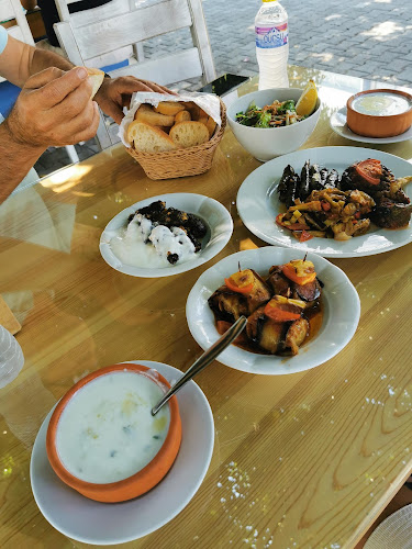 Opinii despre Kuyubası Restoran în Bodrum - Gastronomi ve konaklama