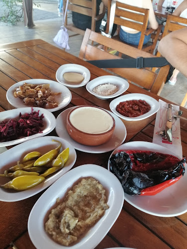 Opinii despre Coşkun Izgara Parkada în Karacabey - Gastronomi ve konaklama