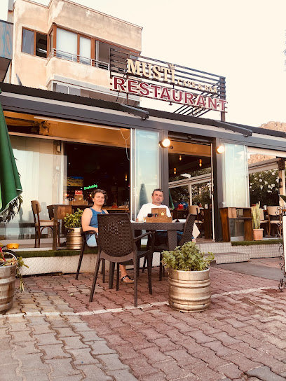 Musti Cafe & Restaurant