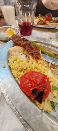 Sarayaltı, Nuri Şeker Cd. No:288, 64400 Uşak Merkez/Uşak