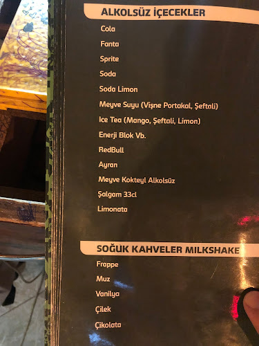 Opinii despre Musti Cafe & Restaurant în Dikili - Gastronomi ve konaklama