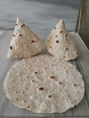 Opinii despre Öz Karadeniz Yufka în Yenişehir - Gastronomi ve konaklama