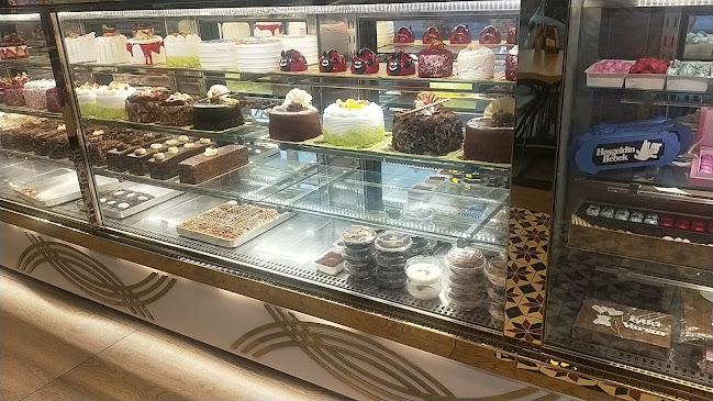 Datlım Pastaneleri - Gastronomi ve konaklama