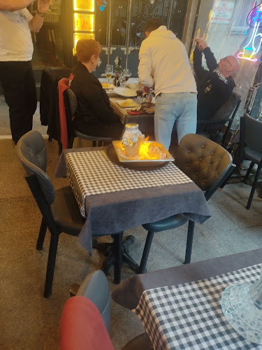 Opinii despre Kehribar kebab pizza restaurant în Fatih - Gastronomi ve konaklama