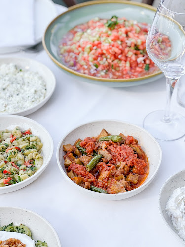 Comentarii opinii despre Adabeyi Balık Restaurant Sahilevleri