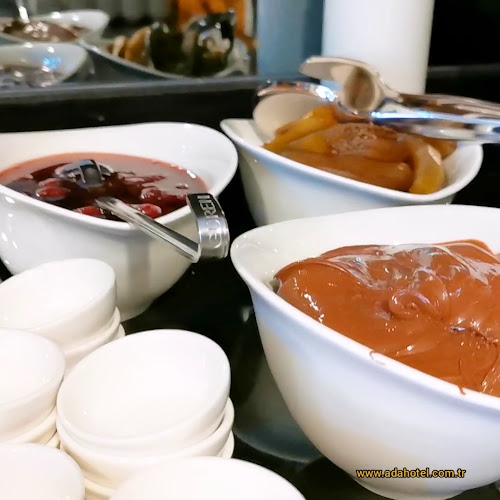 Opinii despre Ada Restaurant - Cafe în Bucak - Gastronomi ve konaklama