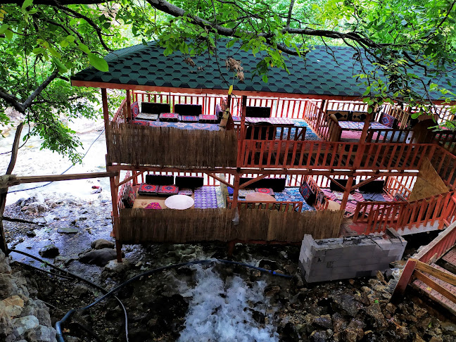 Muhtarın yeri şahin restoran çardak masa kiralama - Gastronomi ve konaklama